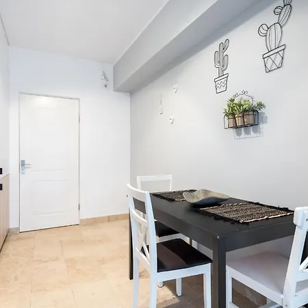 Apartment Happy Bubble I Timpuri Noi 1br 4 Ppl Bucharest